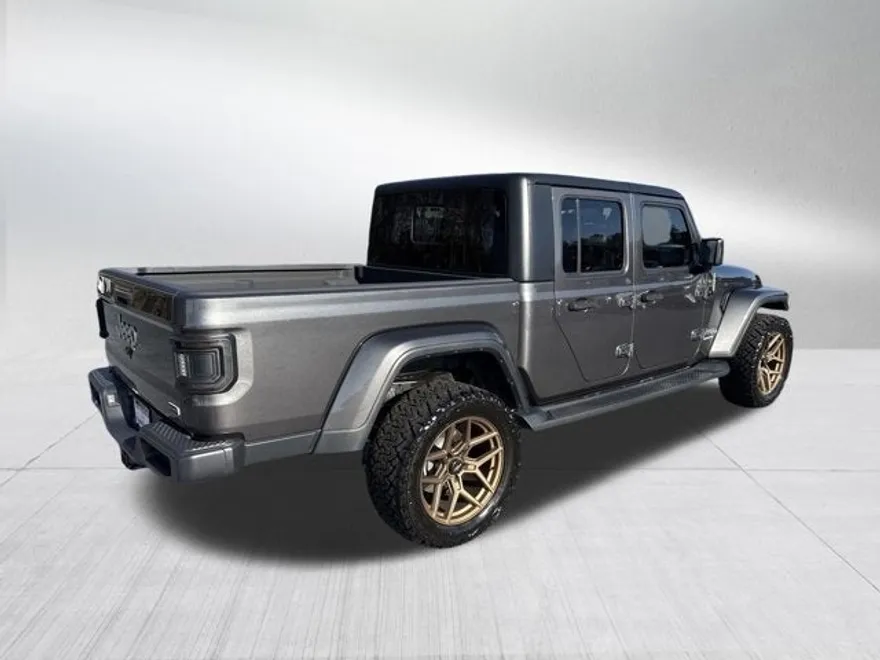 2022 Jeep Gladiator Overland photo 1