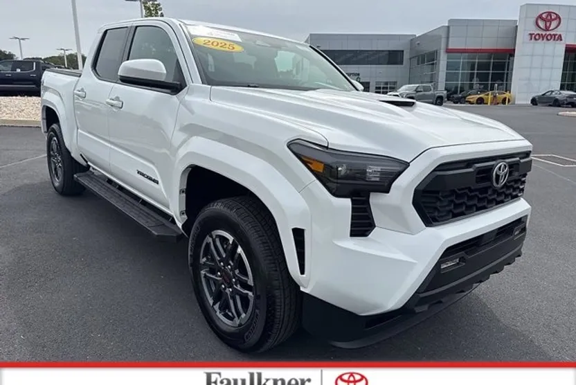 2025 Toyota Tacoma 4x4 TRD Sport Double Cab photo 1
