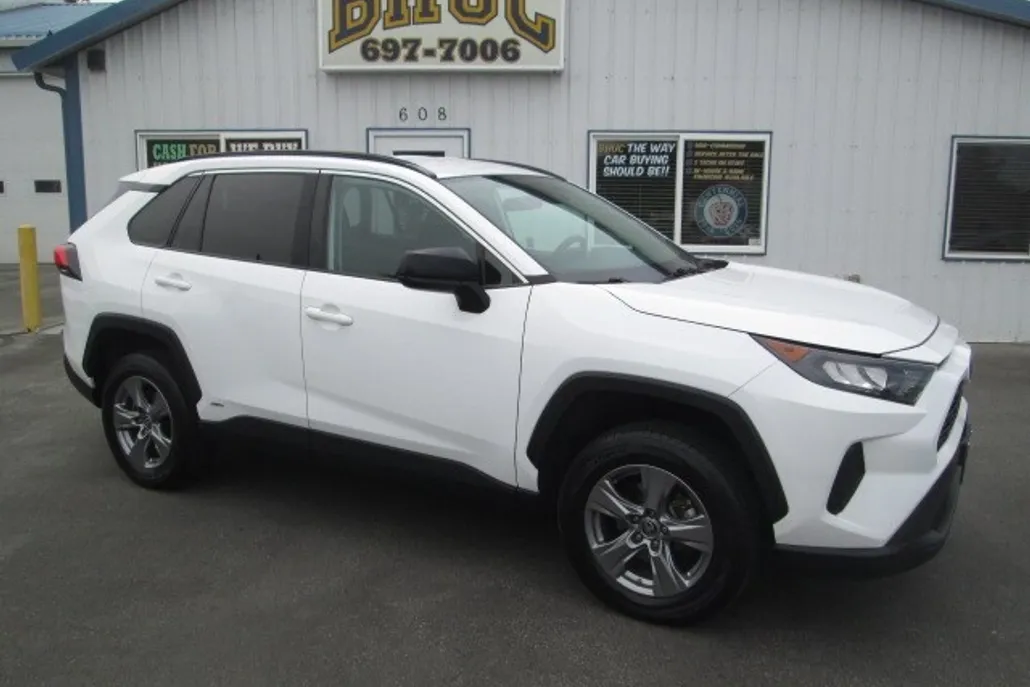 2022 Toyota RAV4 Hybrid LE photo 1