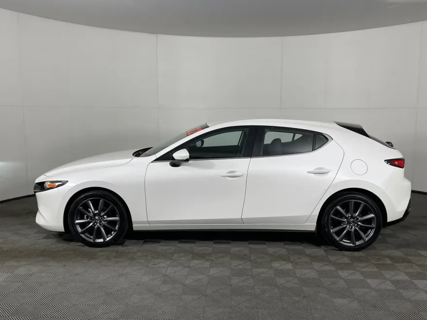 2022 Mazda Mazda3 Hatchback Select photo 1