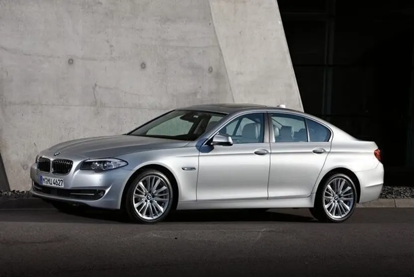 2013 Bmw 528i 5-series photo 1