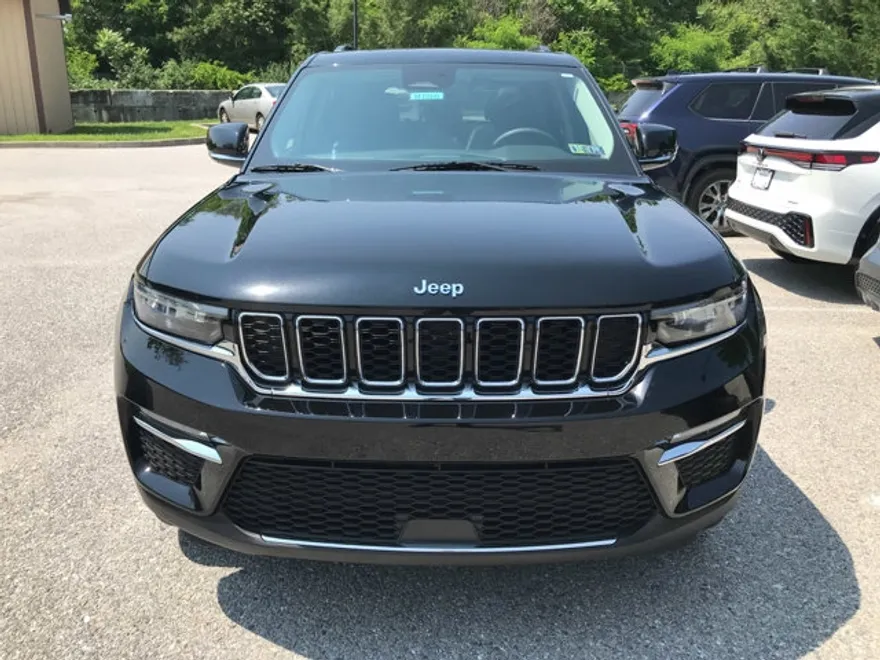 2024 Jeep Cherokee Limited 4xe photo 1