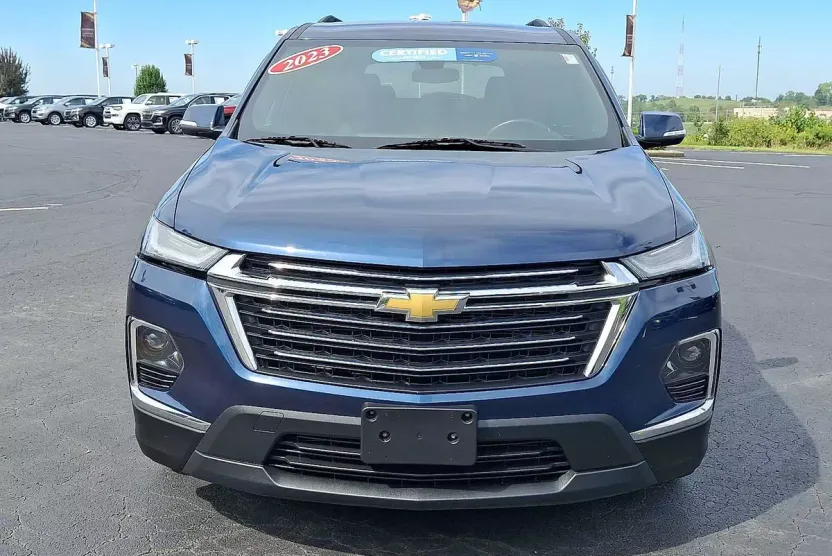 2023 Chevrolet Traverse Cloth photo 1