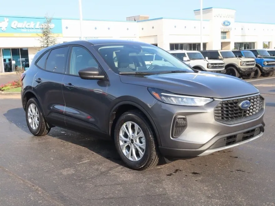 2025 Ford Escape Active photo 1