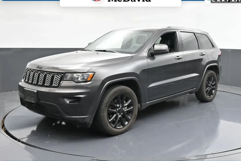 2020 Jeep Grand Cherokee Altitude photo 1