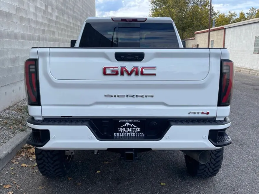 2024 Gmc Sierra HD AT4 photo 1