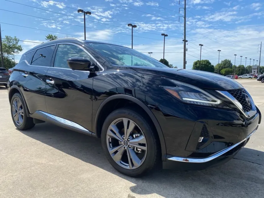 2024 Nissan Murano Platinum photo 1