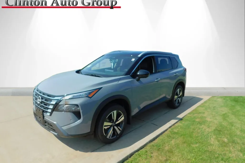 2025 Nissan Rogue SL photo 1