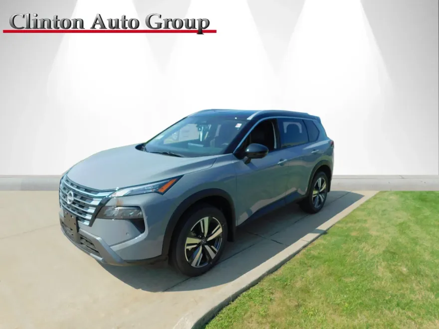 2025 Nissan Rogue SL photo 1