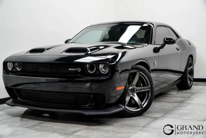 2023 Dodge Challenger SRT8 Hellcat photo 1