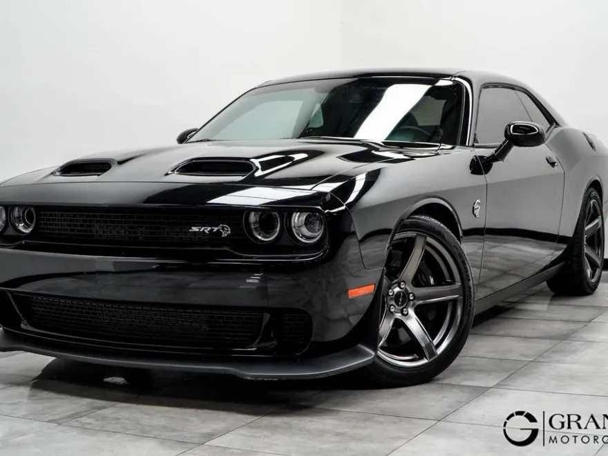 2023 Dodge Challenger SRT8 Hellcat photo 1