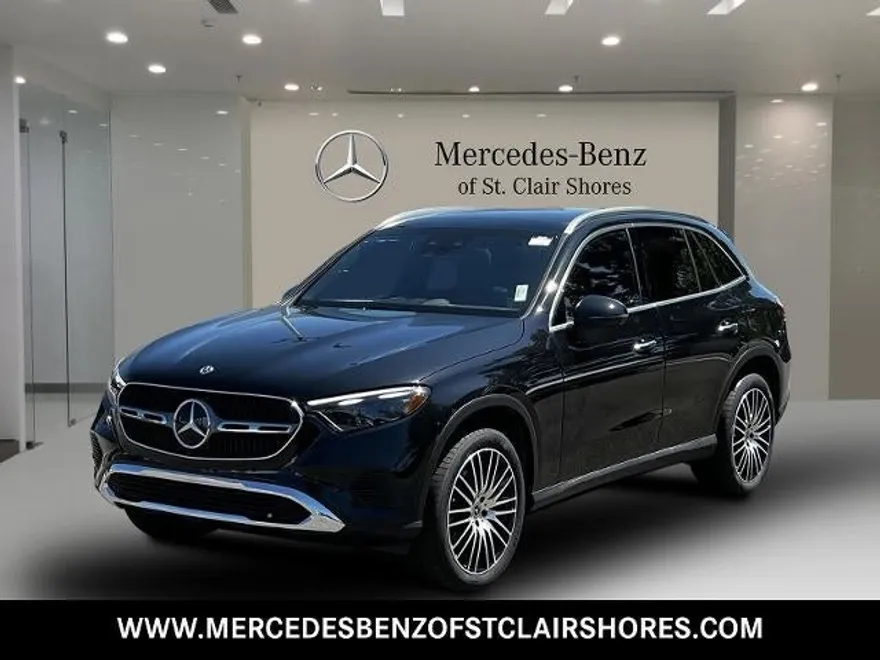 2024 Mercedes Benz GLC 300 4MATIC photo 1