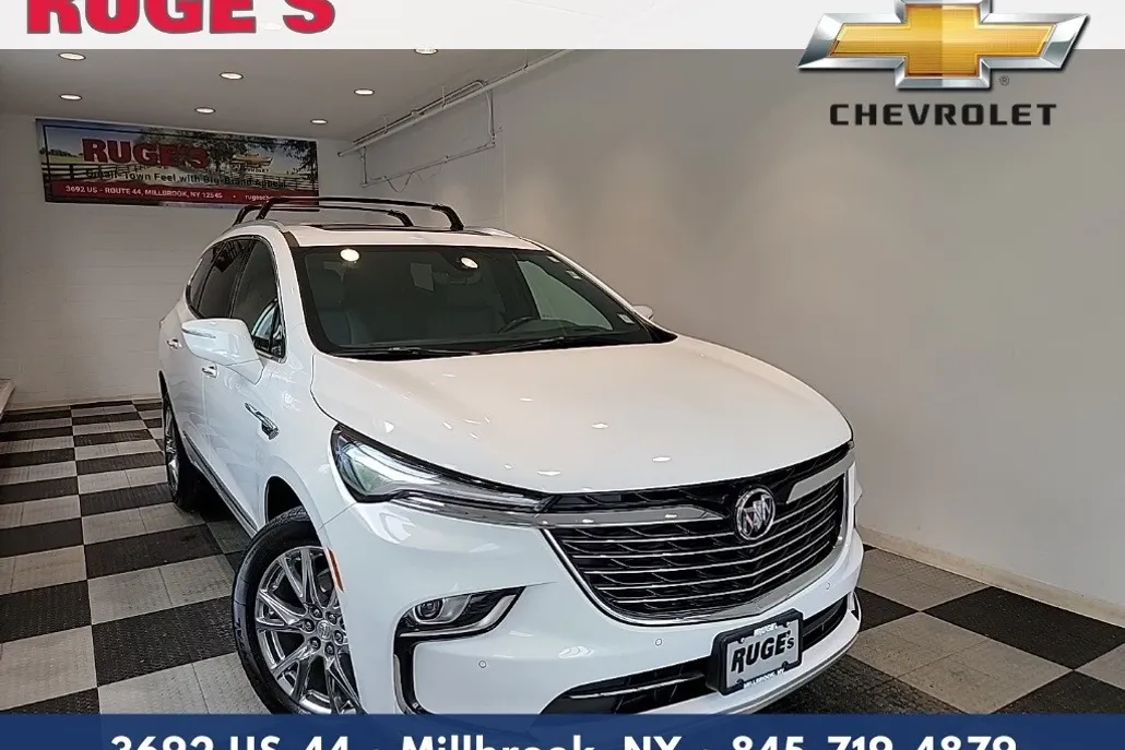 2022 Buick Enclave Premium photo 1