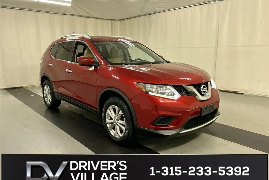 2016 Nissan Rogue SV photo 1