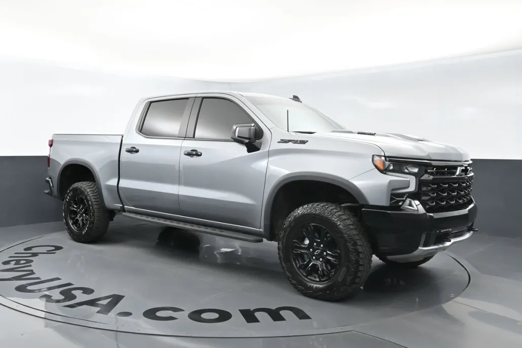 2024 Chevrolet Silverado 1500 ZR2 photo 1