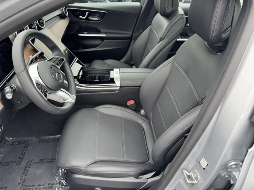 2025 Mercedes Benz C 300 4MATIC photo 1