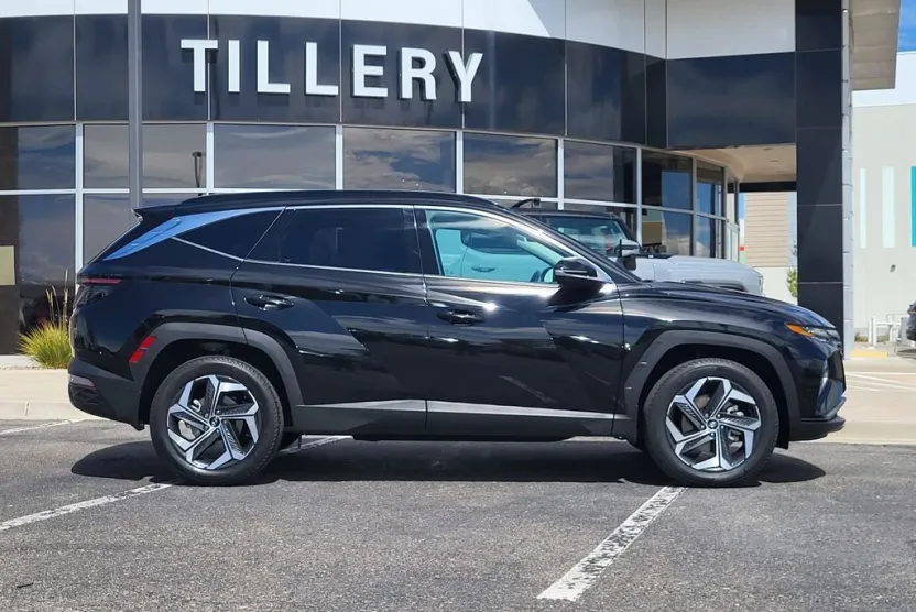 2023 Hyundai Tucson Limited photo 1