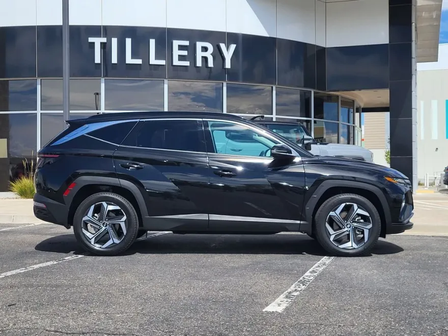 2023 Hyundai Tucson Limited photo 1