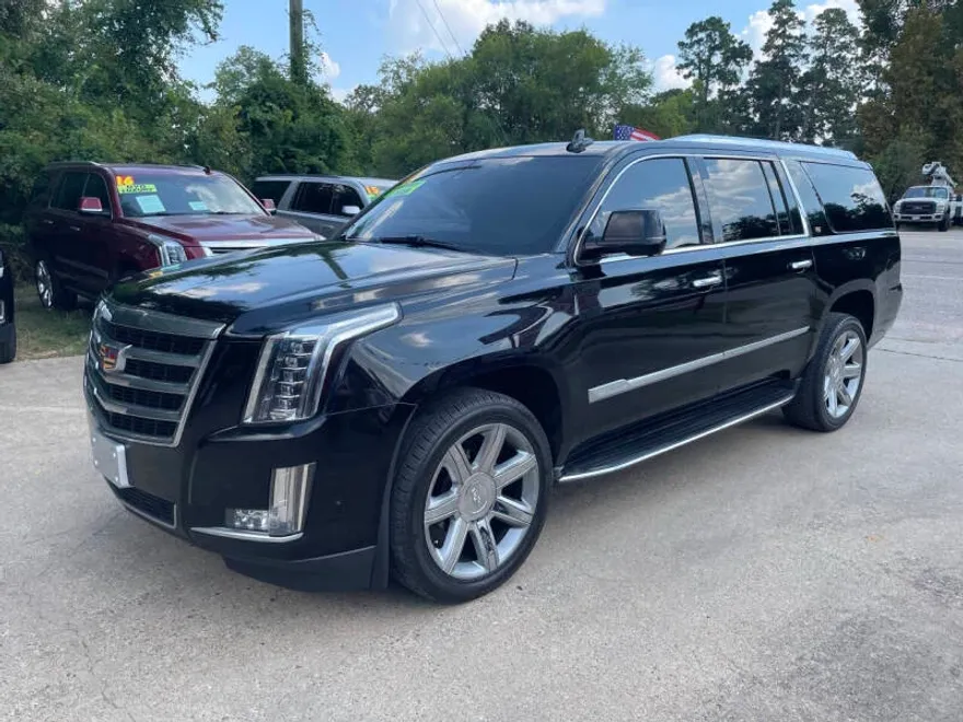 2018 Cadillac Escalade ESV Luxury photo 1