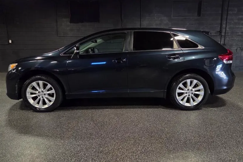 2014 Toyota Venza XLE photo 1
