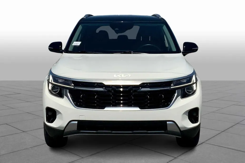 2024 Kia Seltos S photo 1