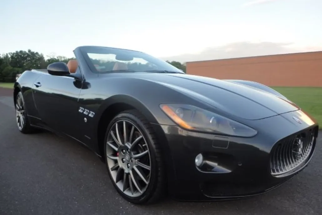 2012 Maserati Granturismo photo 1