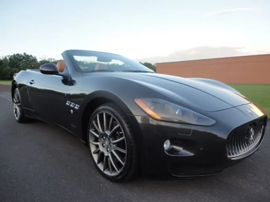 2012 Maserati Granturismo photo 1