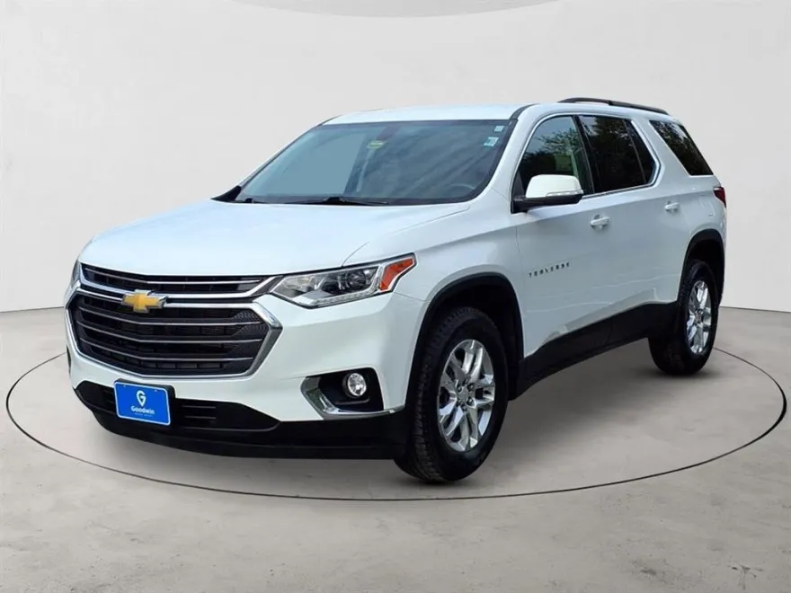 2021 Chevrolet Traverse Cloth photo 1
