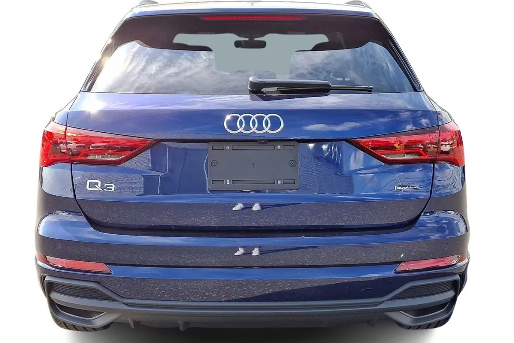 2024 Audi Q3 S line Premium Plus photo 1