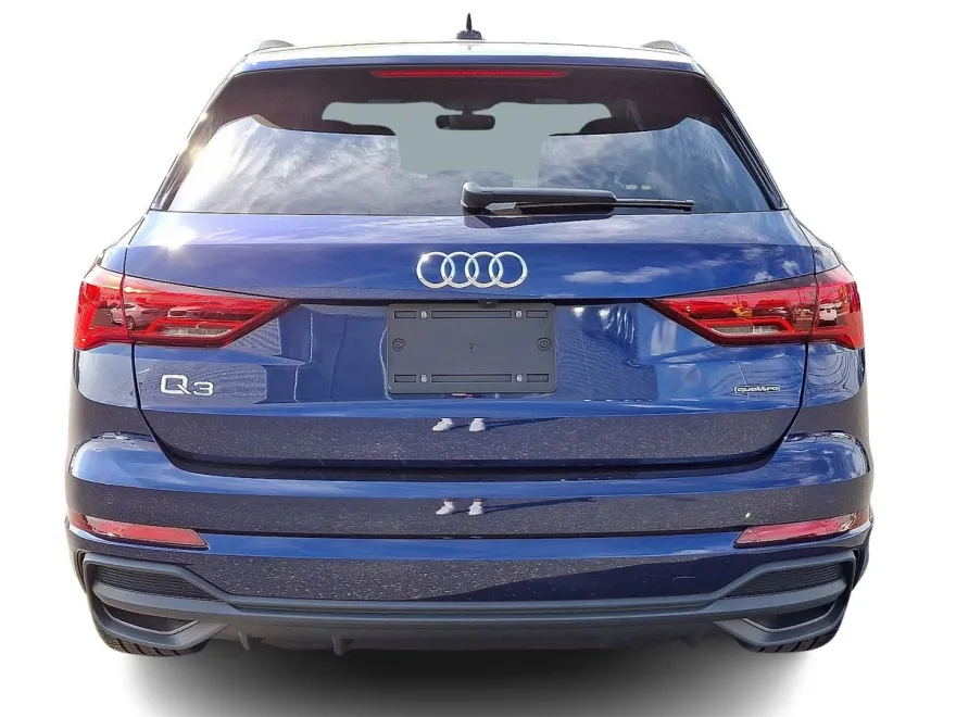 2024 Audi Q3 S line Premium Plus photo 1