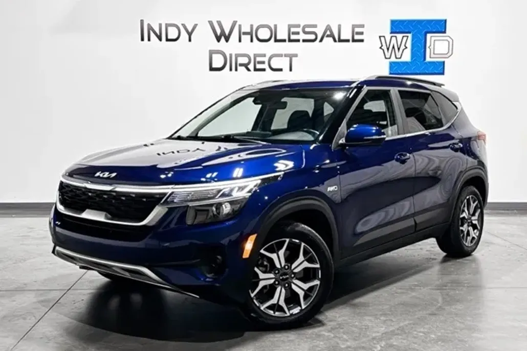 2023 Kia Seltos EX photo 1
