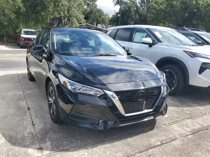 2022 Nissan Sentra SV photo 1