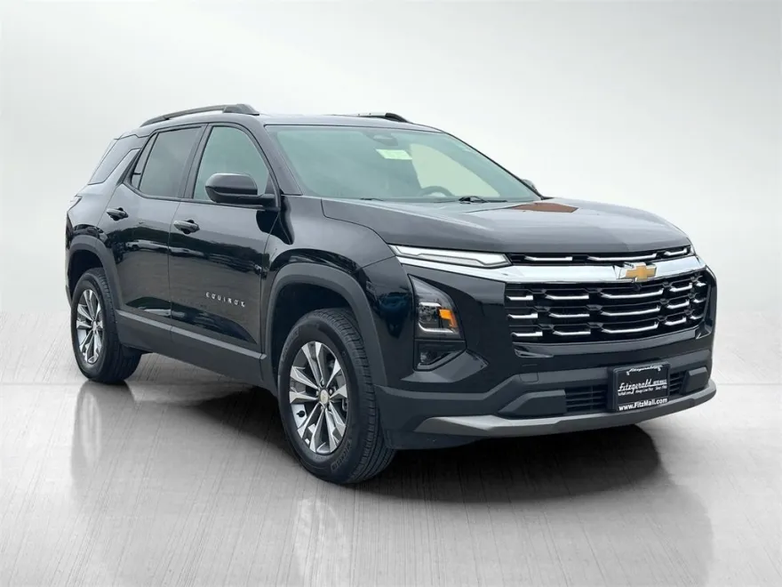2025 Chevrolet Equinox LT photo 1