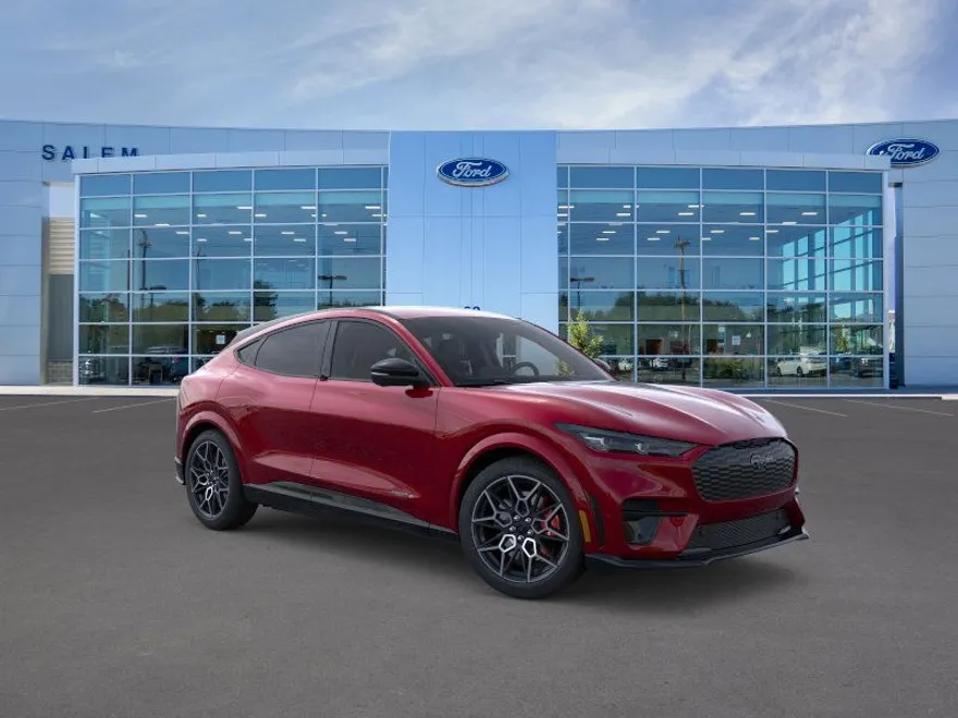 2025 Ford Mustang Mach-E GT photo 1