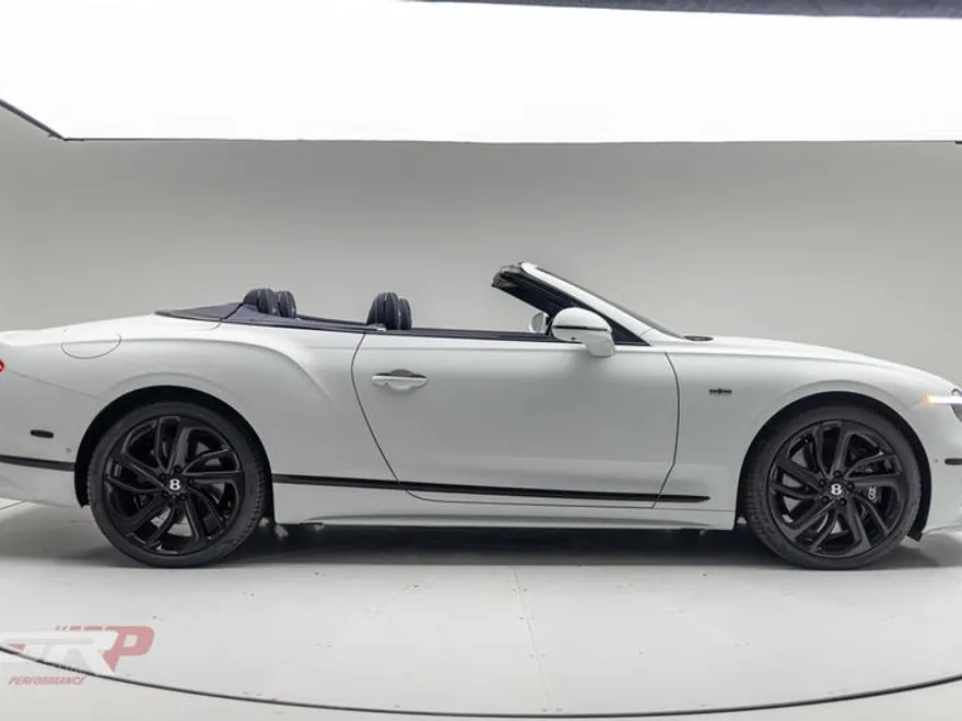 2025 Bentley Continental GT Speed photo 1