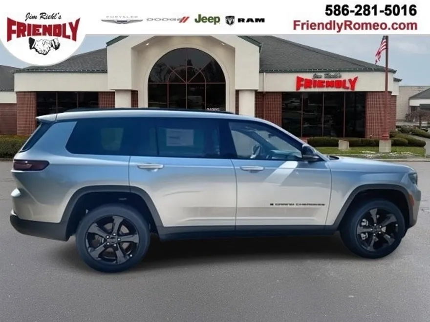 2024 Jeep Grand Cherokee Altitude photo 1
