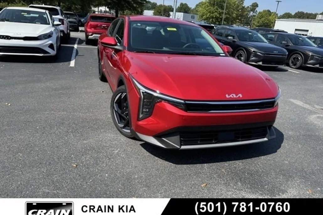 2025 Kia K4 EX photo 1