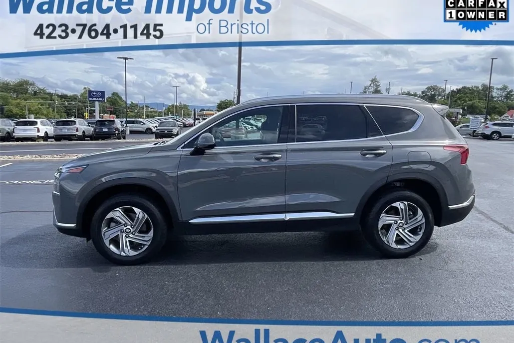 2022 Hyundai Santa Fe SEL photo 1