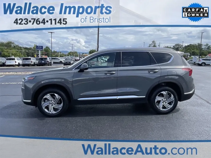 2022 Hyundai Santa Fe SEL photo 1