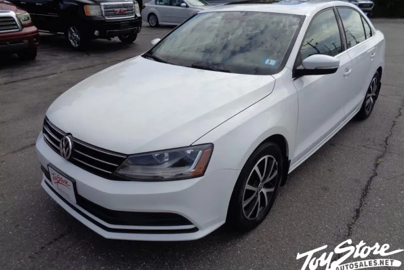2017 Volkswagen Jetta 1.4T SE photo 1