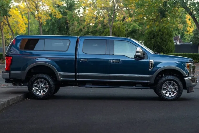 2018 Ford F-350 Lariat photo 1