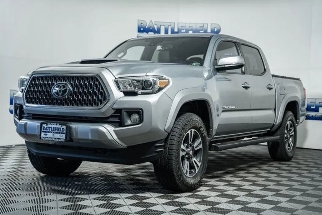 2019 Toyota Tacoma TRD Sport V6 photo 1