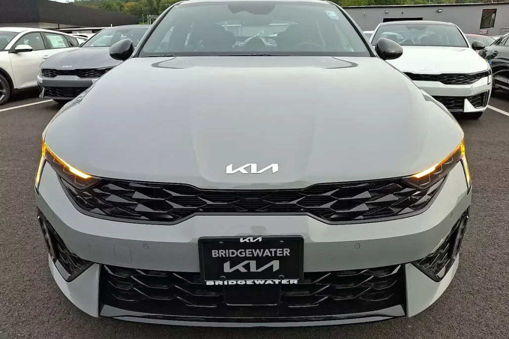 2026 Kia K5 GT-Line photo 1