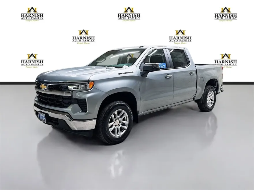 2026 Chevrolet Silverado 1500 LT photo 1