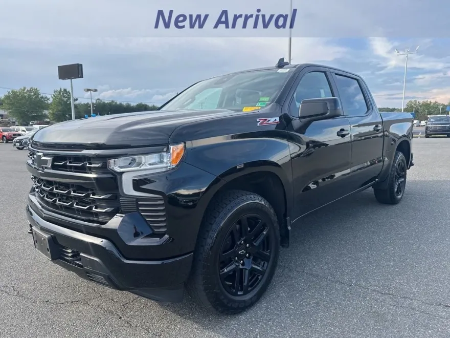 2023 Chevrolet Silverado 1500 RST Z71 photo 1