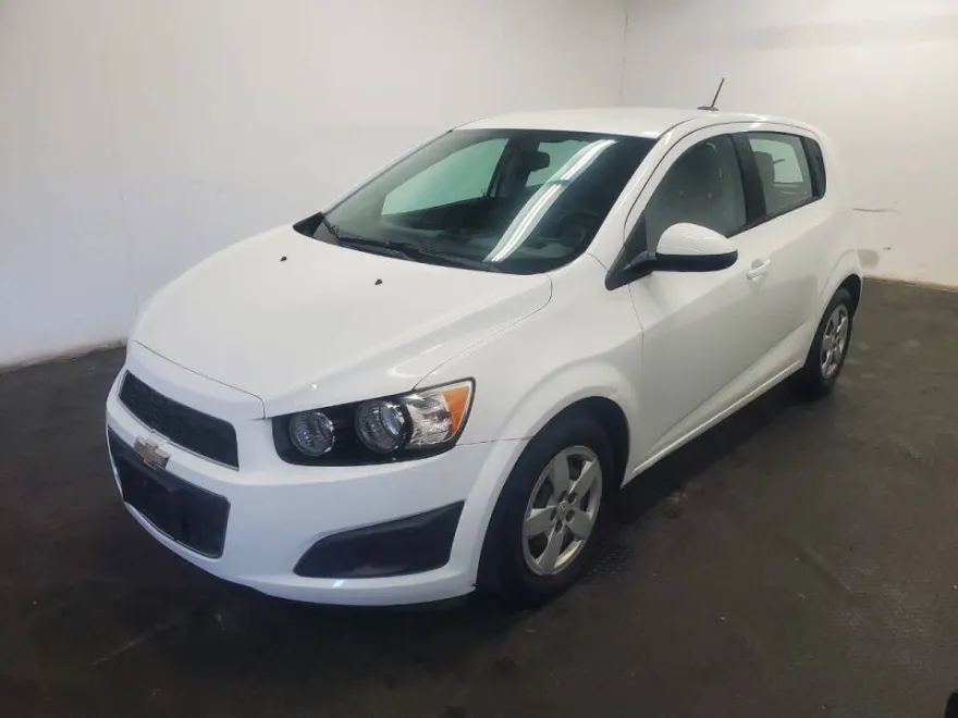 2015 Chevrolet Sonic LS photo 1