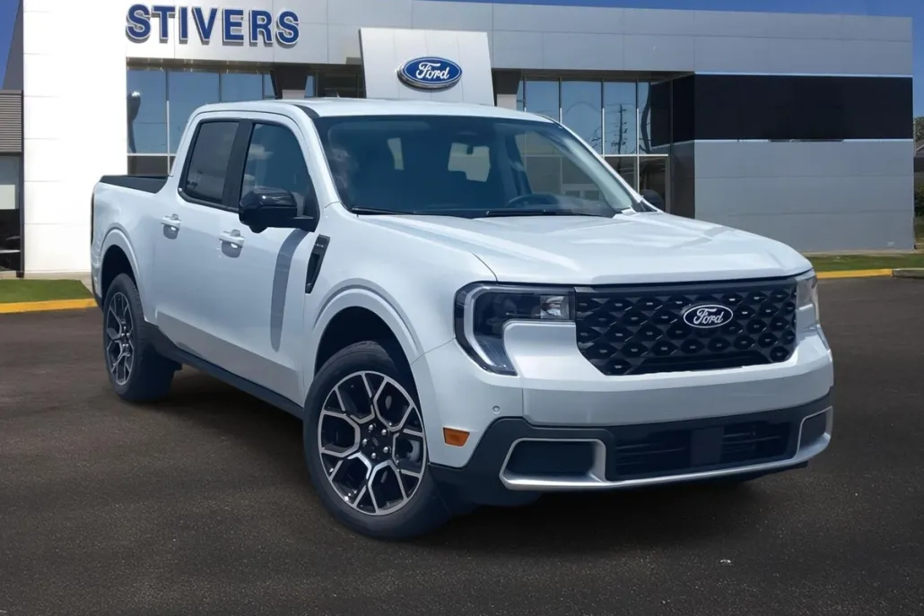 2025 Ford Maverick Lariat photo 1