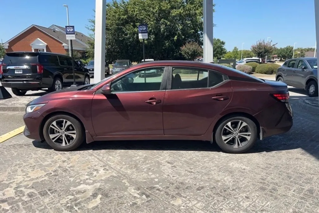 2021 Nissan Sentra SV photo 1
