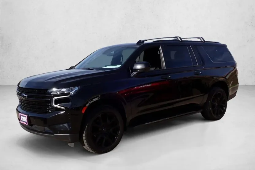 2023 Chevrolet Suburban RST photo 1