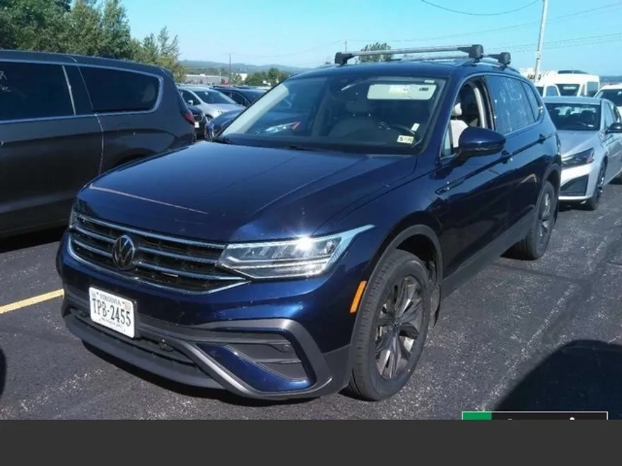 2023 Volkswagen Tiguan SE photo 1